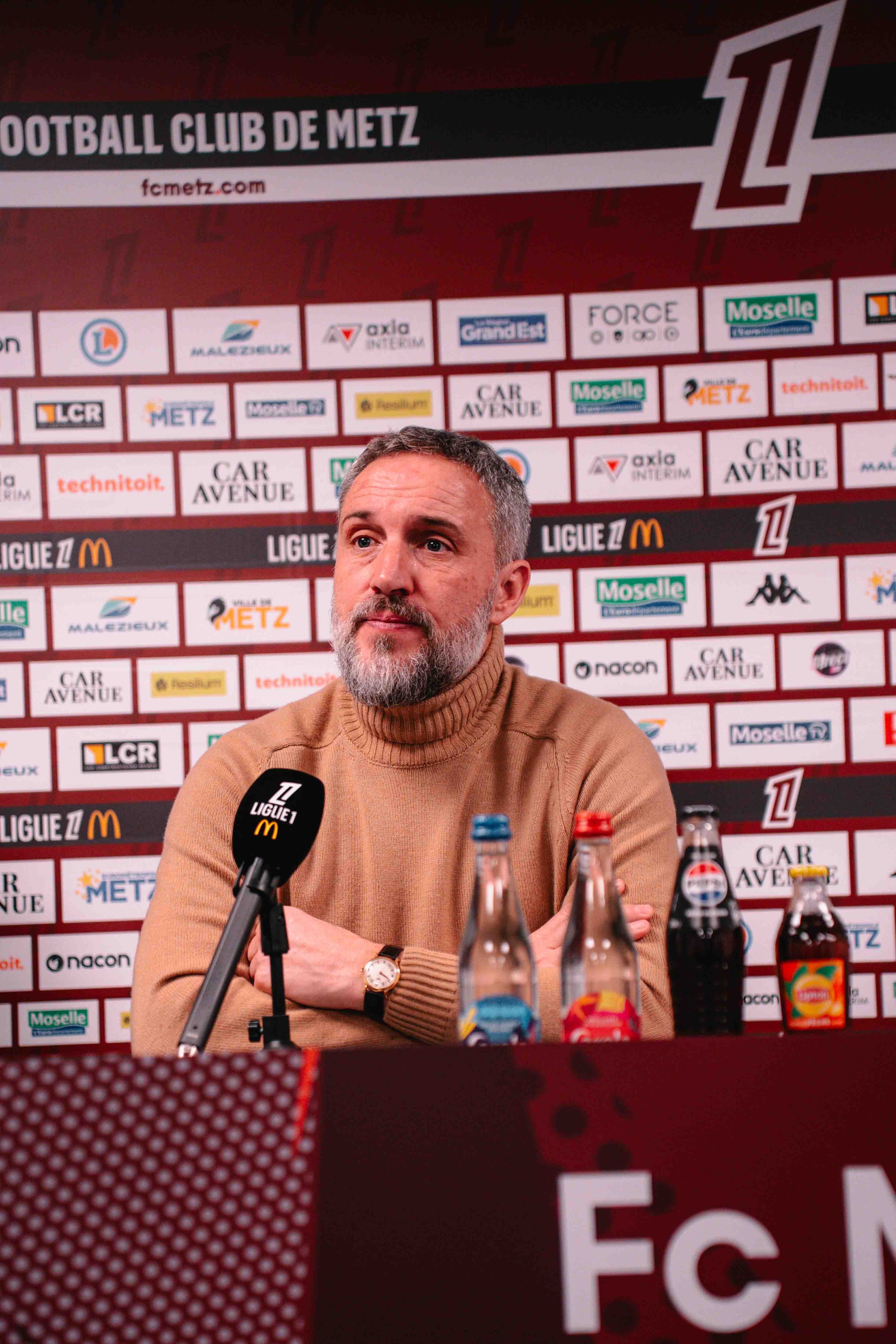 À l'issue du revers face au SCO Angers (1-0), Benoît Tavenot s'est confié face aux médias. Découvrez l'essentiel de ses propos.