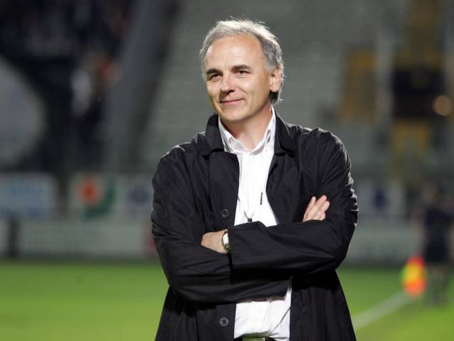 Ligue 2, 34ème journée  : Francis De Taddeo souriant