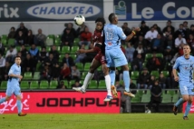 Metz-Tours, 38° journée de Ligue 2  : Alhassane Keita à la lutte avec Francis N\'Ganga